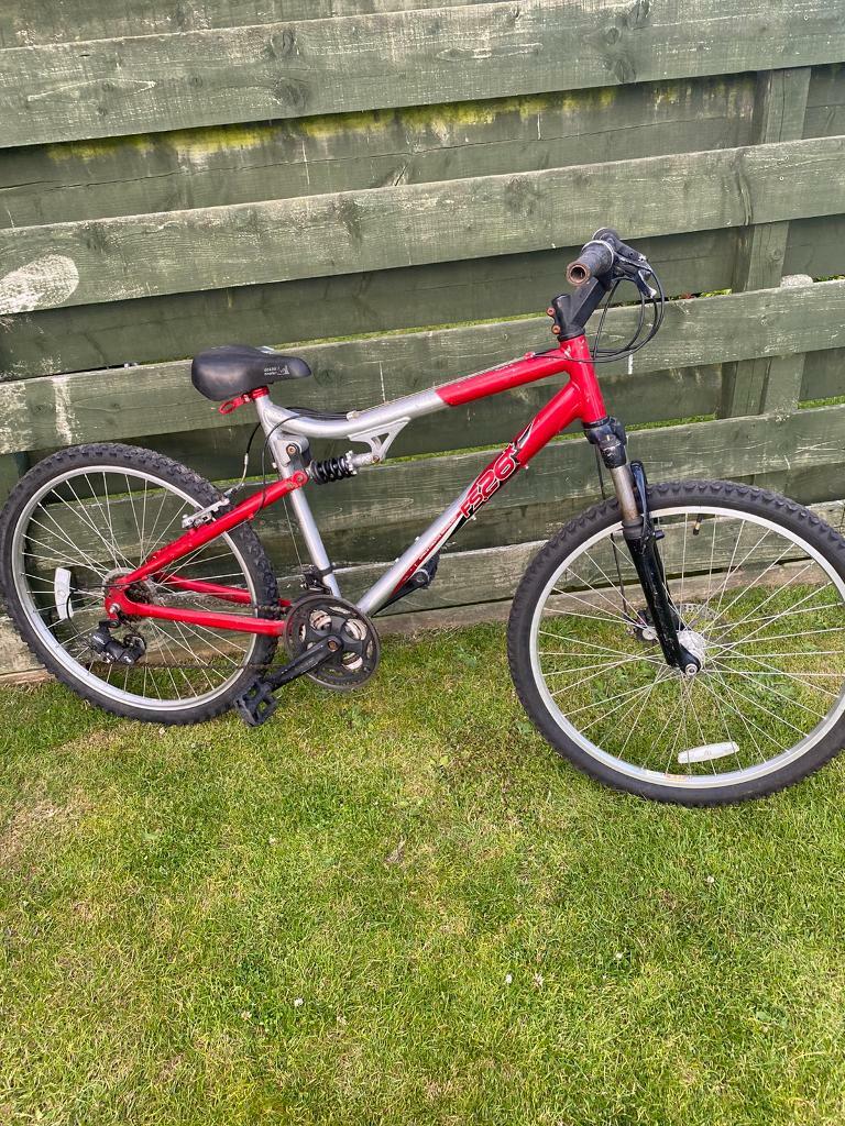 blue bikes in brechin
